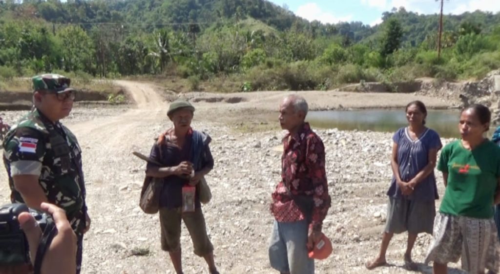 TNI Hadir Buka Keterisolasian Tiga Kecamatan Amfoang Lewat Pembangunan Tiga Jembatan